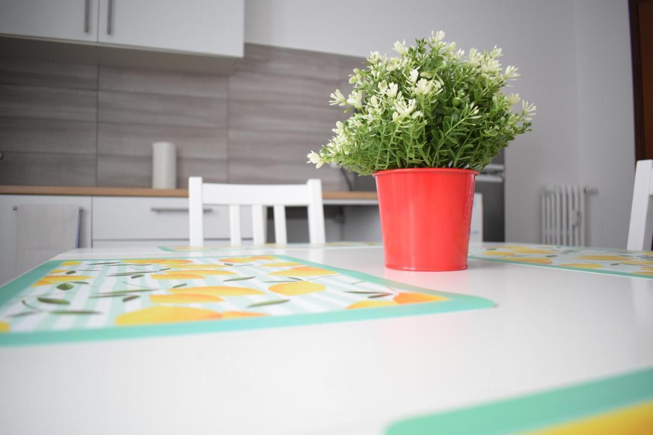 L'Arche Comfort&Relax - Gambara Square Di Via Palma ميلان المظهر الخارجي الصورة