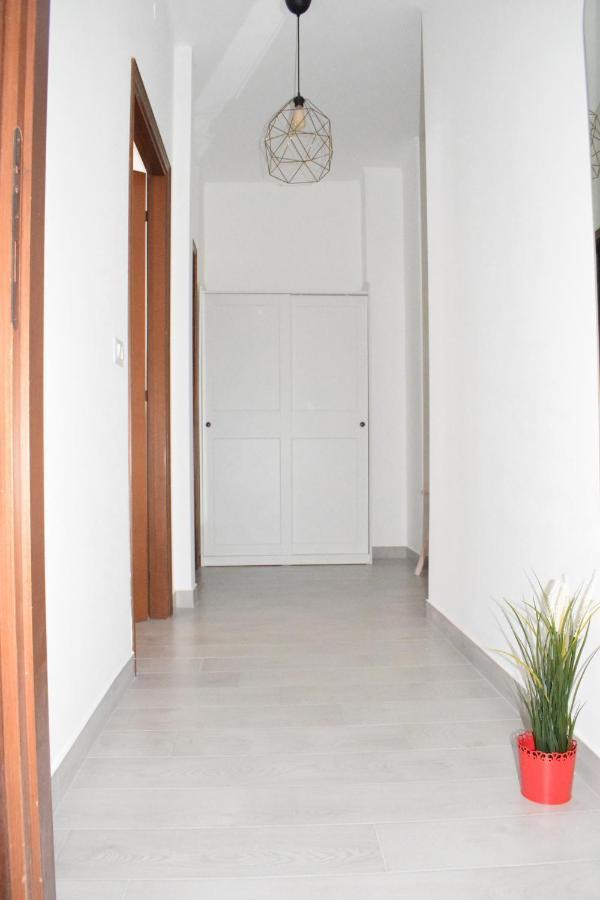 L'Arche Comfort&Relax - Gambara Square Di Via Palma ميلان المظهر الخارجي الصورة